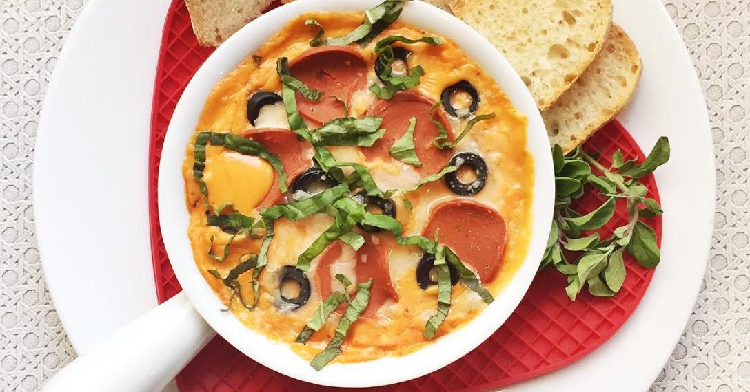 Game-Winning Hot Pizza Dip