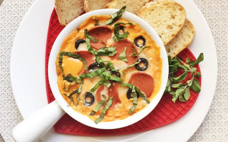 Game-Winning Hot Pizza Dip