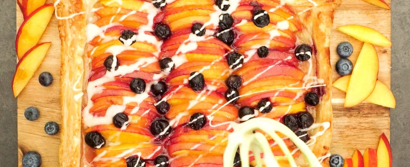 This Vegan Nectarine Tart Is the Perfect Dessert for End of Summer