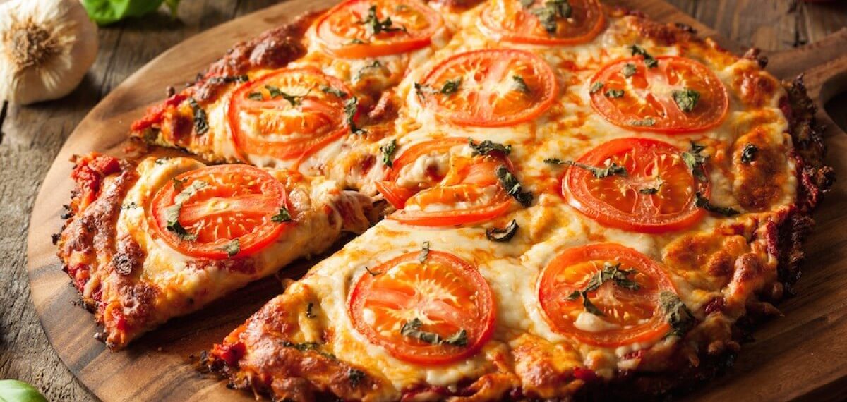 Restaurant Chains Where You Can Get Vegan Cheese on Your Pizza